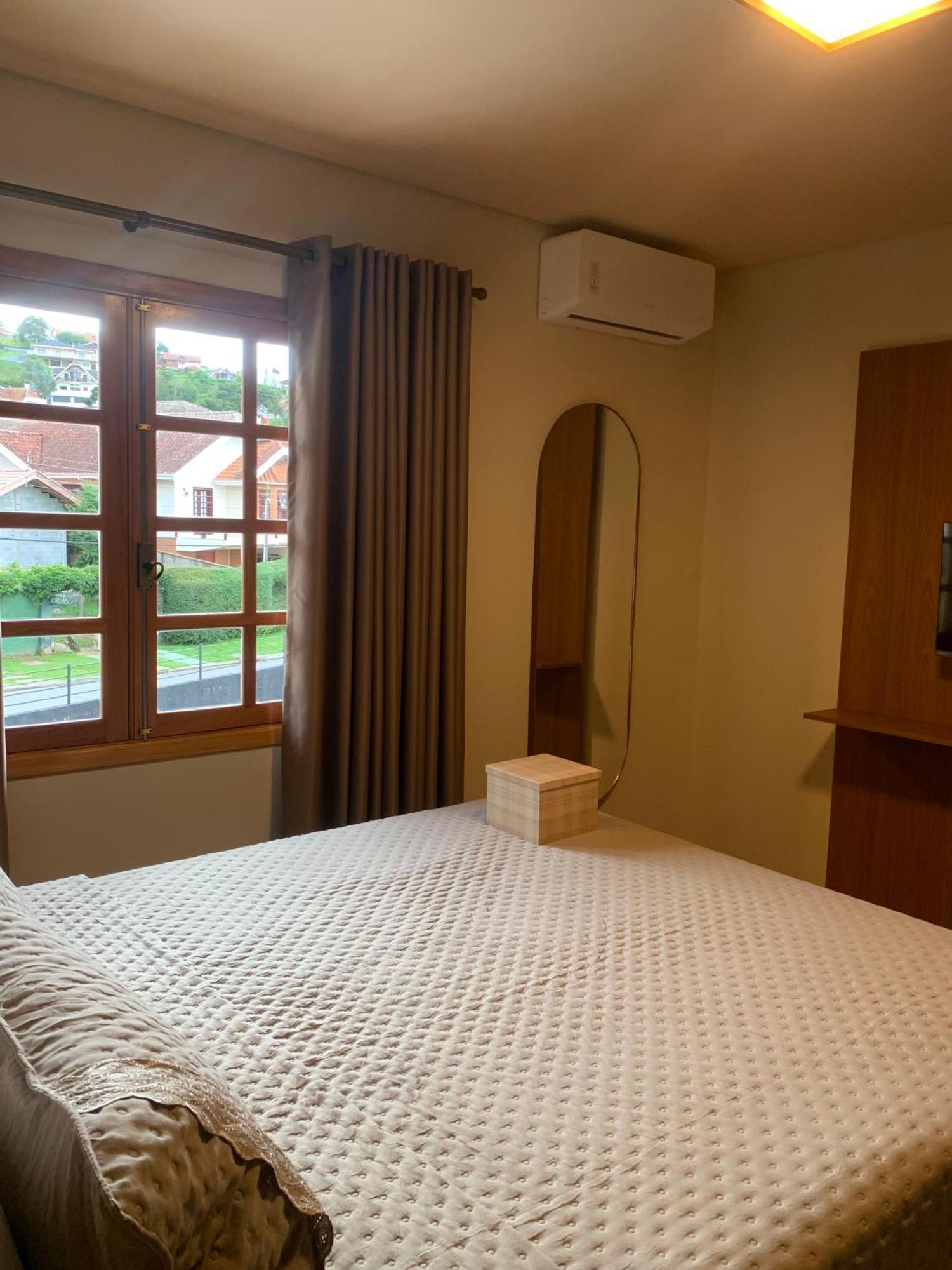 Suites no Chalé Campos do Jordão Esterno foto